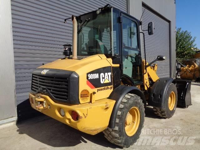 CAT 908M Kolesni nakladalci
