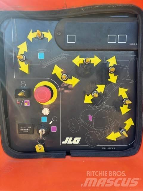 JLG 800 AJ Zglobne dvižne ploščadi