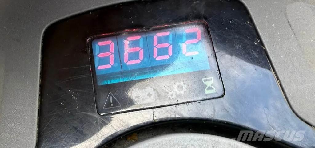 Toyota SWE200D Ročni električni viličar
