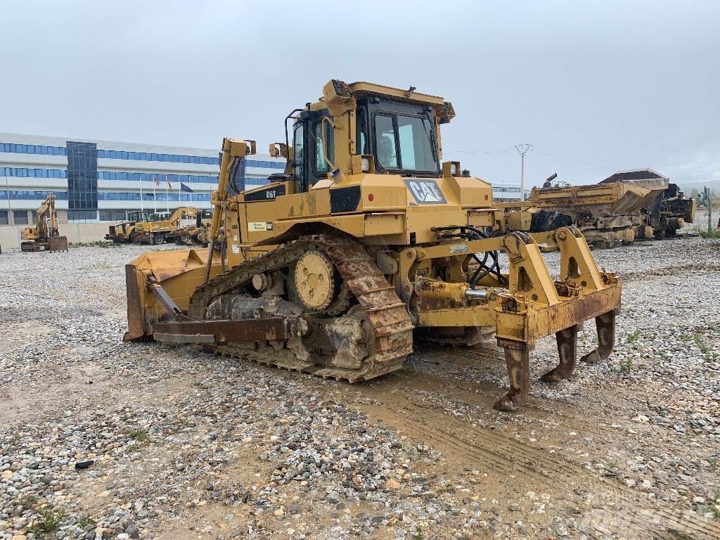 CAT D 6 T Buldožerji goseničarji