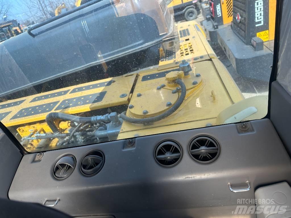 Komatsu pc360 Bagri goseničarji