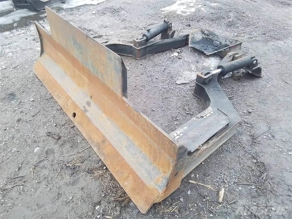 Komatsu 895 Druge komponente