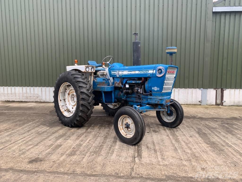 Ford 7000 Traktorji