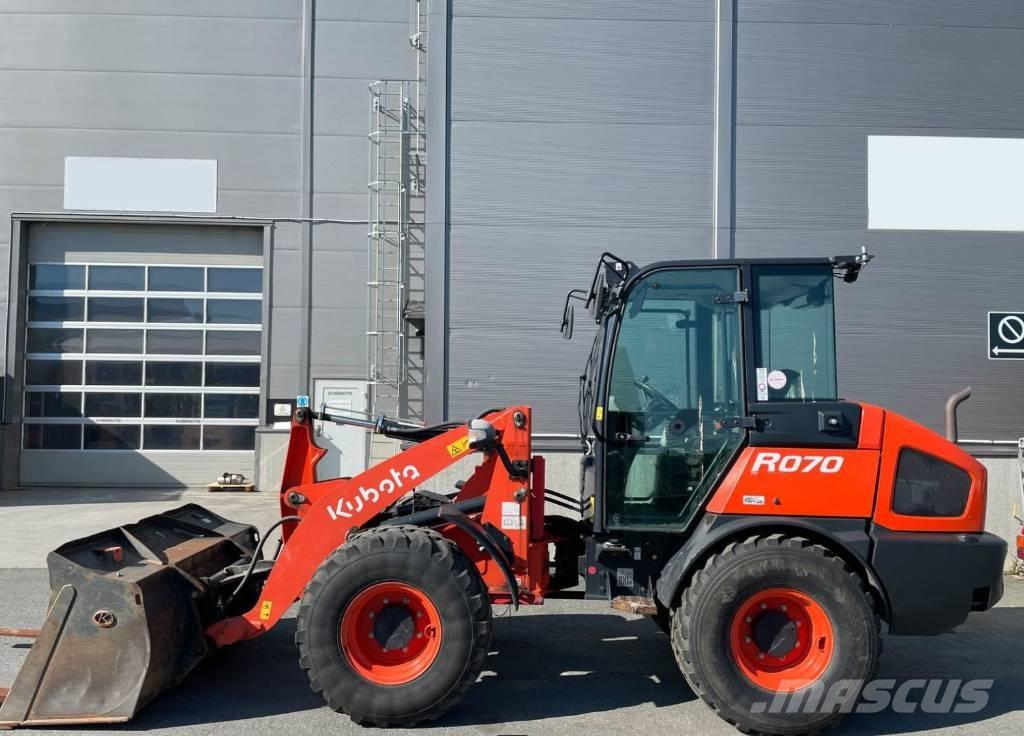 Kubota R 070 HW Kolesni nakladalci