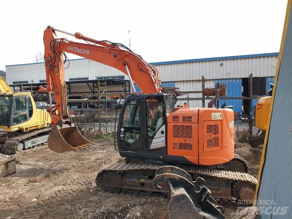 Hitachi ZX225USLC Bagri goseničarji