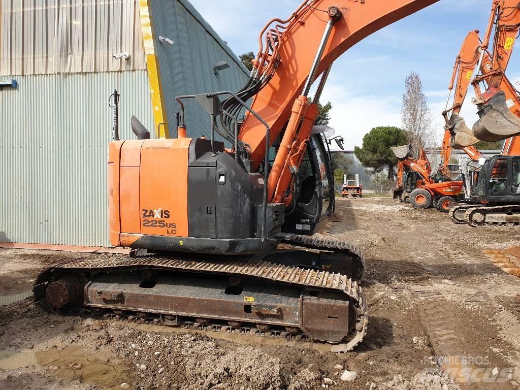 Hitachi ZX225USLC Bagri goseničarji