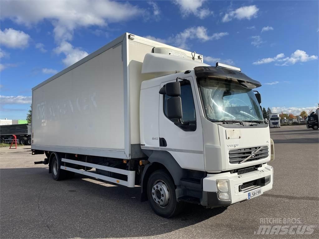 Volvo FL240 4x2 Tovornjaki zabojniki