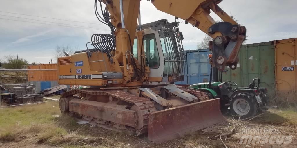 Liebherr R 932 T Posebni bagri
