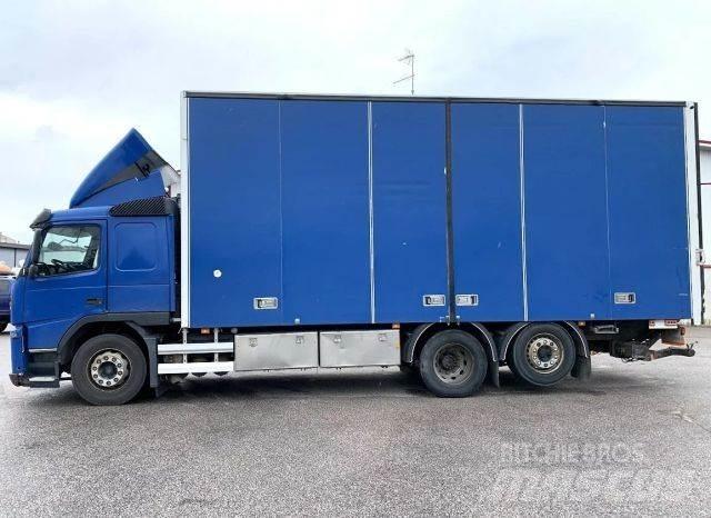 Volvo FM330 6x2 Tovornjaki zabojniki