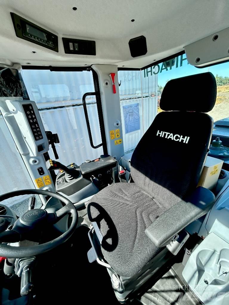 Hitachi ZW220-7 Kolesni nakladalci