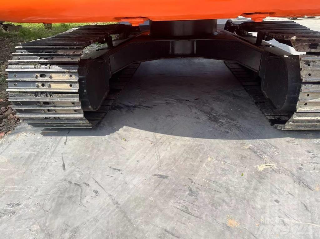 Hitachi ZX 70 Bagri goseničarji