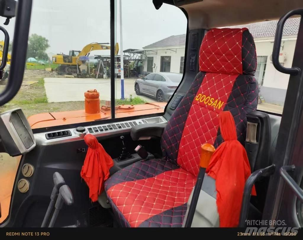 Doosan DX 60 Mini bagri <7t