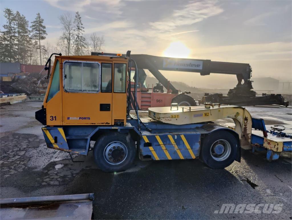 Sisu TR 180 AL 2 Terminalni vlačilci