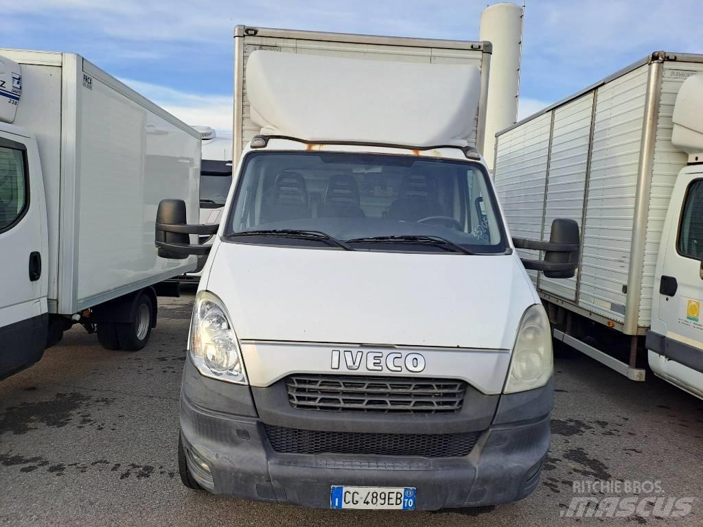 Iveco DAILY 60C17 Tovornjaki zabojniki