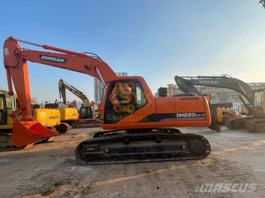Doosan 220 LC-7 Bagri goseničarji