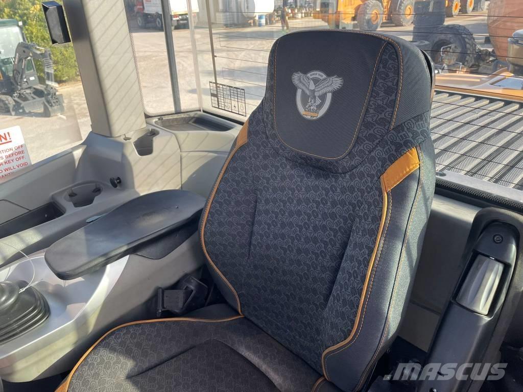 CASE 721G-XT Kolesni nakladalci