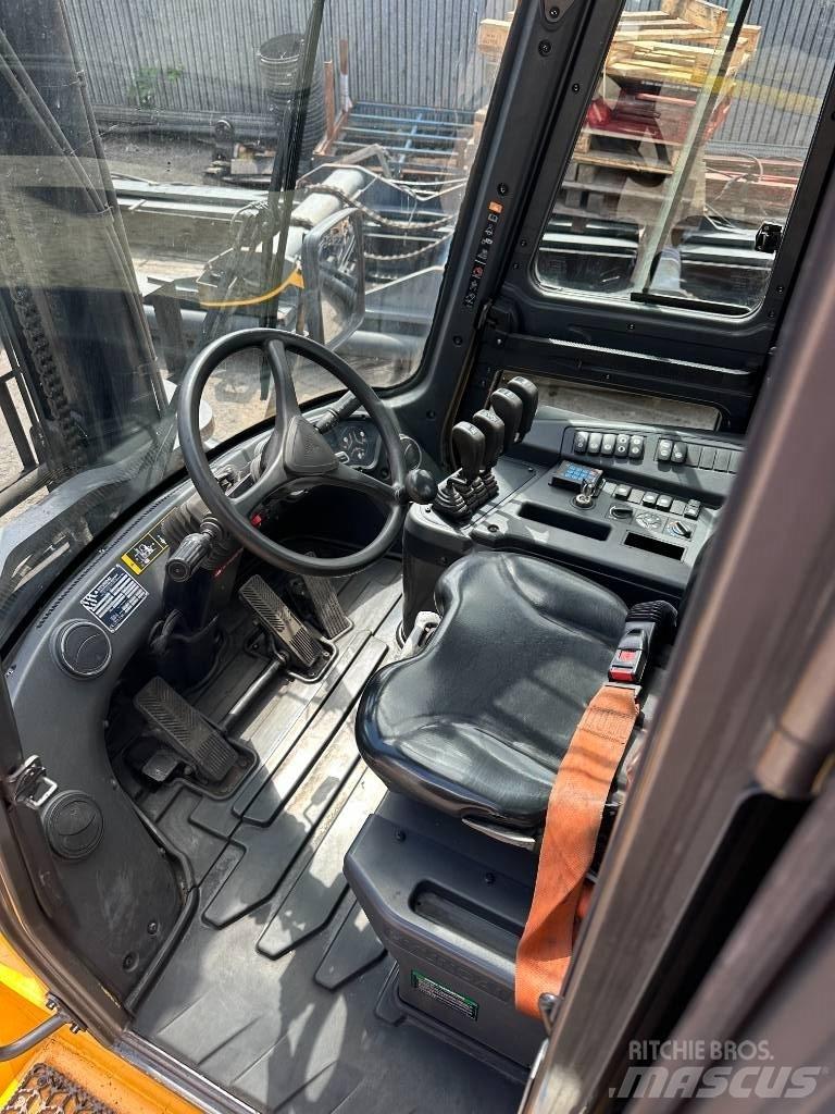 Hyundai 70 D-9 Dizelski viličarji