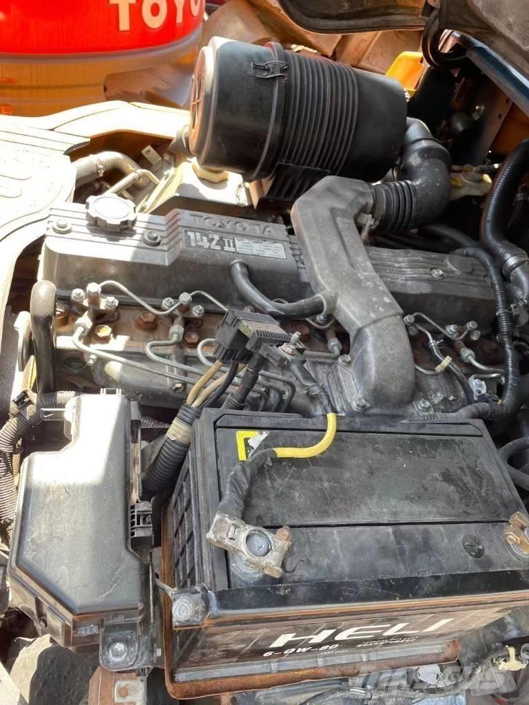 Toyota 5 ton Dizelski viličarji