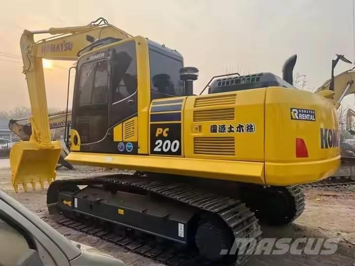 Komatsu PC 200 Bagri goseničarji