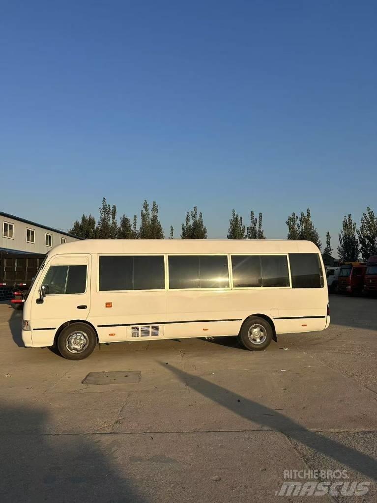 Toyota Coaster Medkrajevni avtobusi