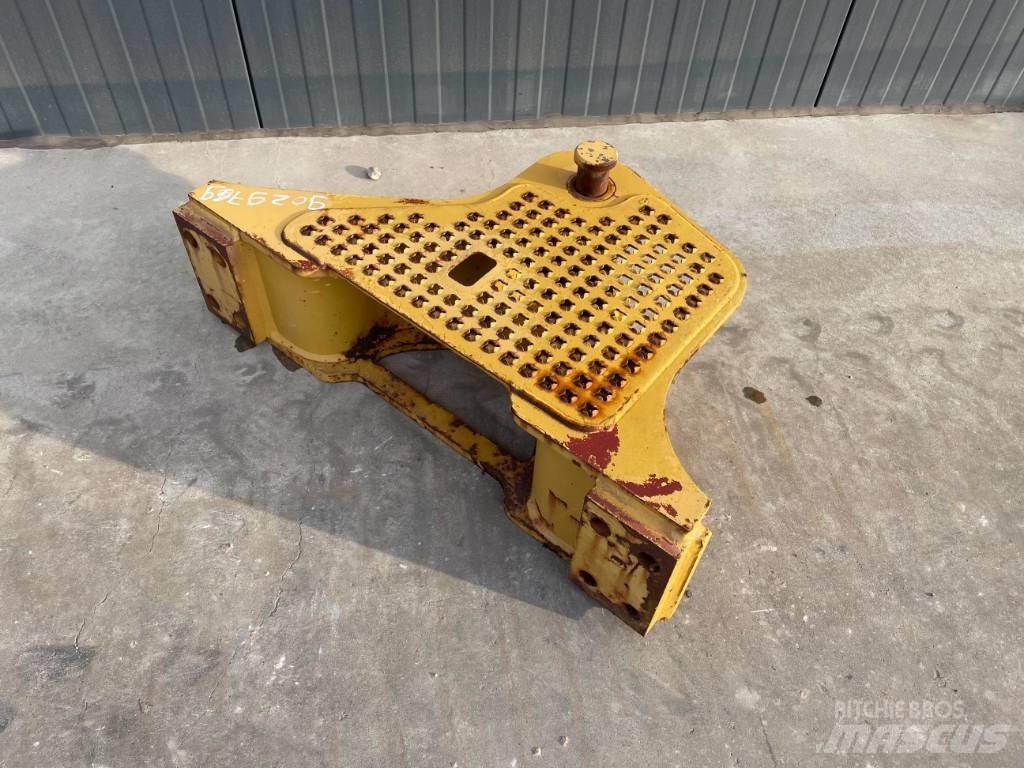 CAT D6K Zugtraverse Drugi deli