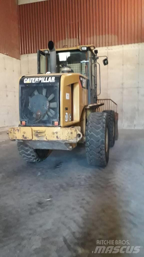 CAT 924 H Kolesni nakladalci