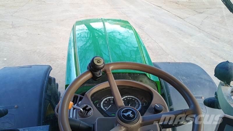 John Deere 6210R Traktorji