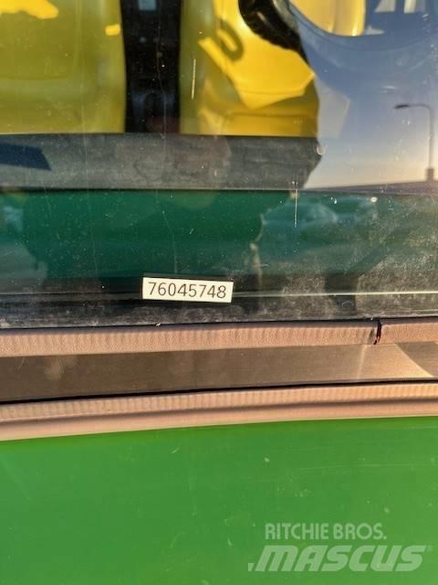 John Deere Gator TE Pomožni stroji
