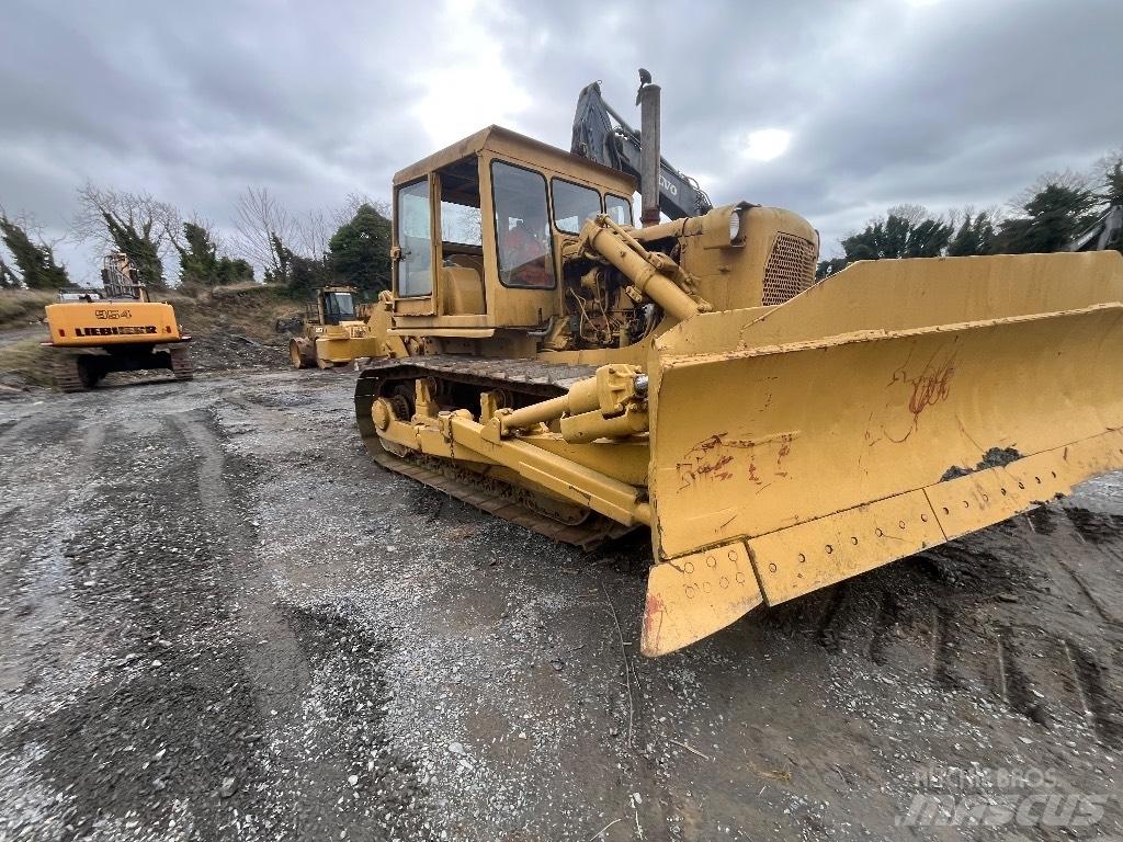 CAT D 7 Buldožerji goseničarji