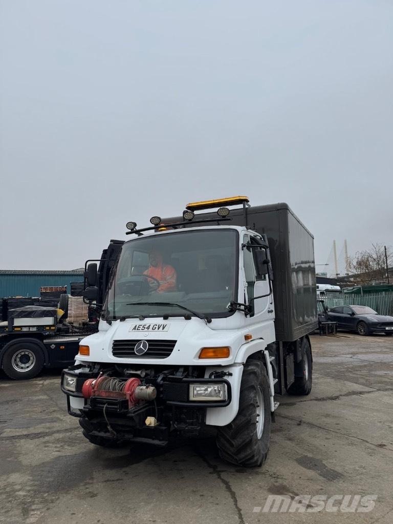 Unimog U300 Pomožni stroji
