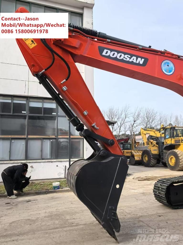 Doosan DX 225 LCA Bagri goseničarji