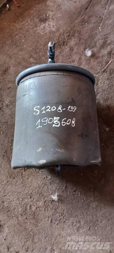 Scania 94 D.   1903608 Osi