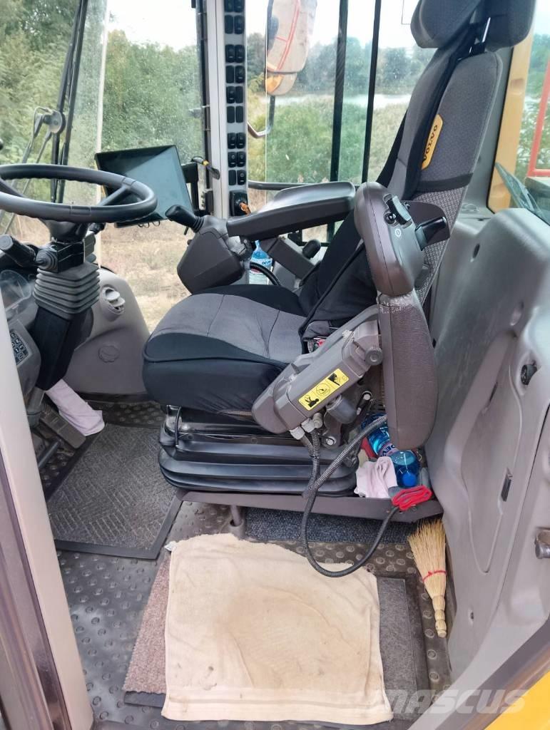 Volvo L 150 H Kolesni nakladalci