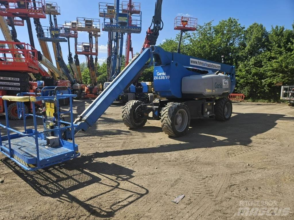 Genie ZX 135/70 Zglobne dvižne ploščadi