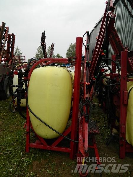 Hardi 600 Vlečne škropilnice