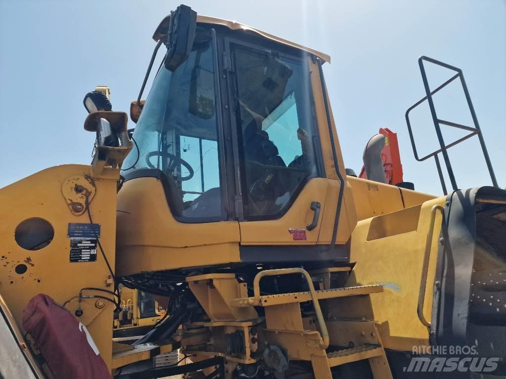 Volvo L 220 F Kolesni nakladalci