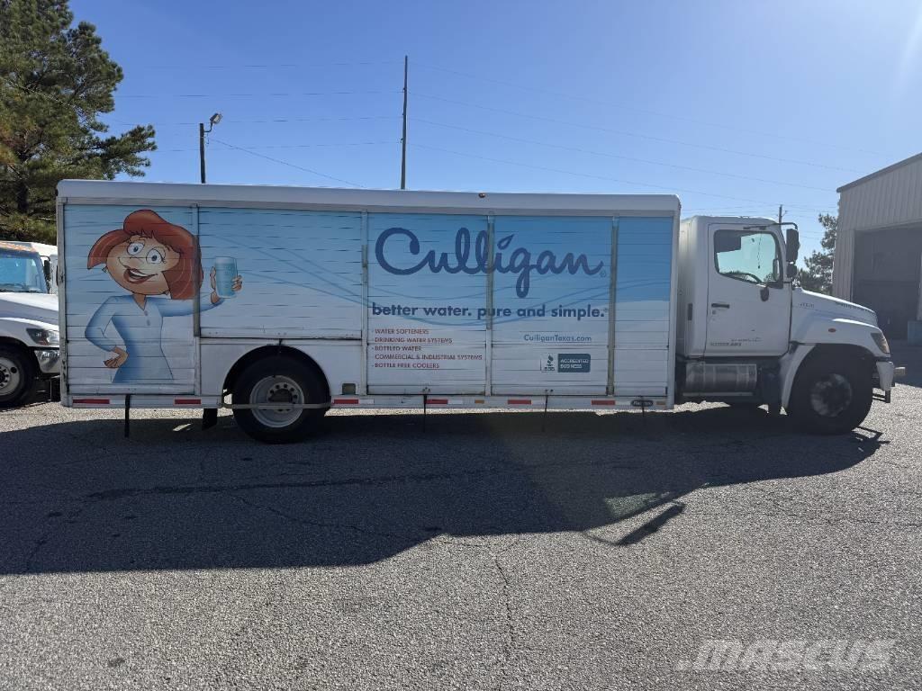 Hino 338 Tovornjaki za prevoz pijač