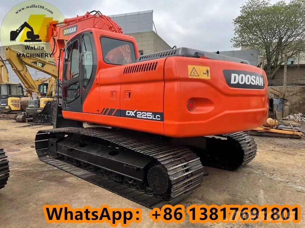 Doosan DX 225 LCA Bagri goseničarji