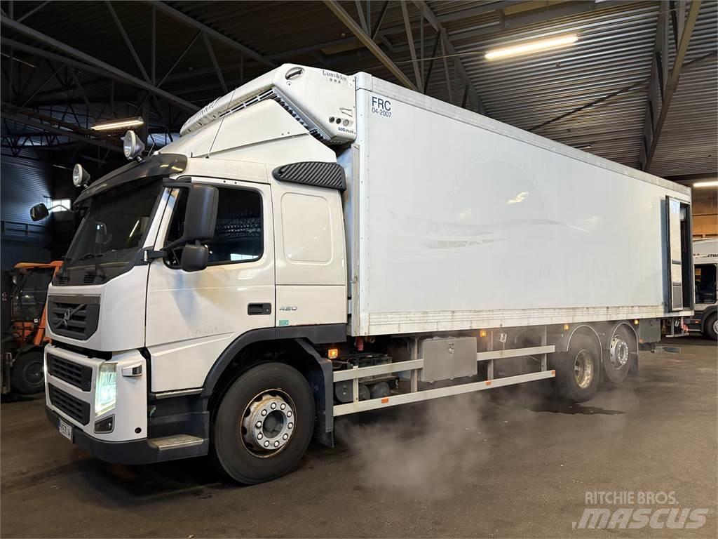 Volvo FM13 6x2 Tovornjaki zabojniki