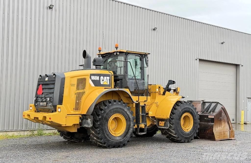CAT 966 M Kolesni nakladalci