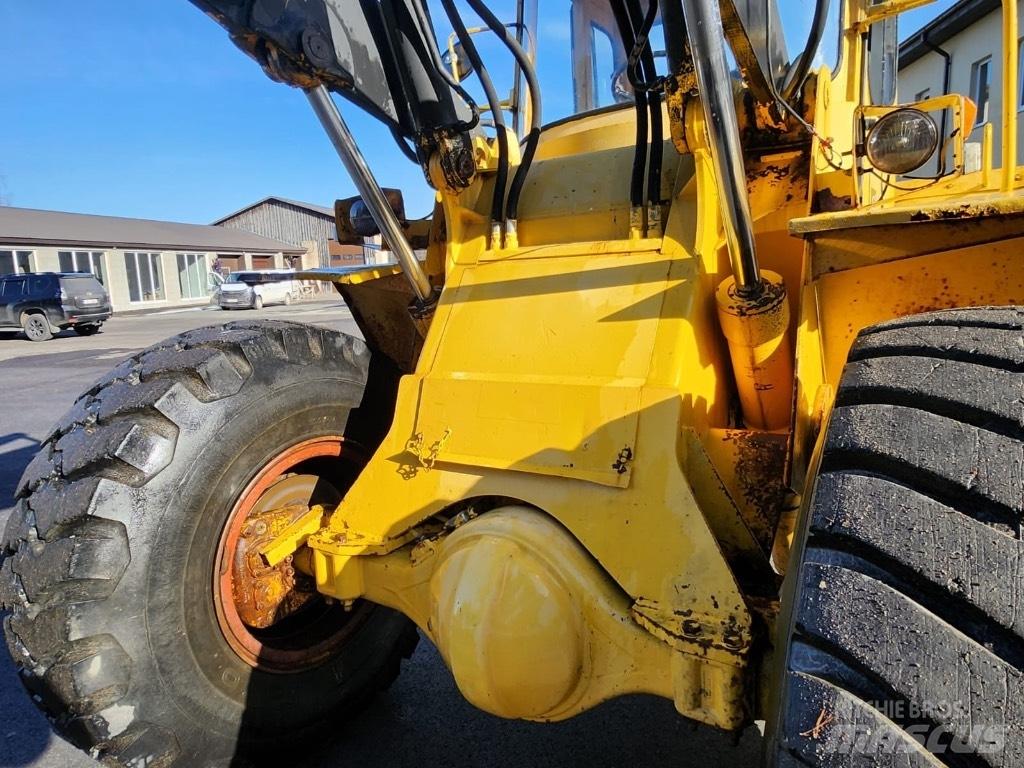 Volvo BM LM846 Kolesni nakladalci