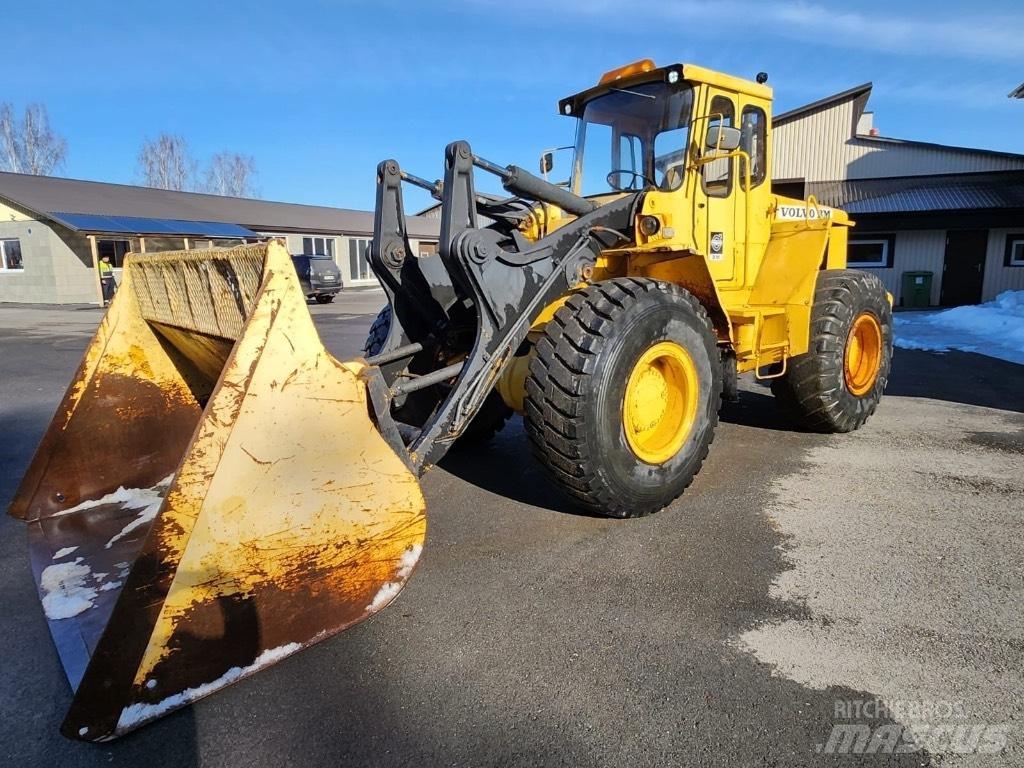 Volvo BM LM846 Kolesni nakladalci