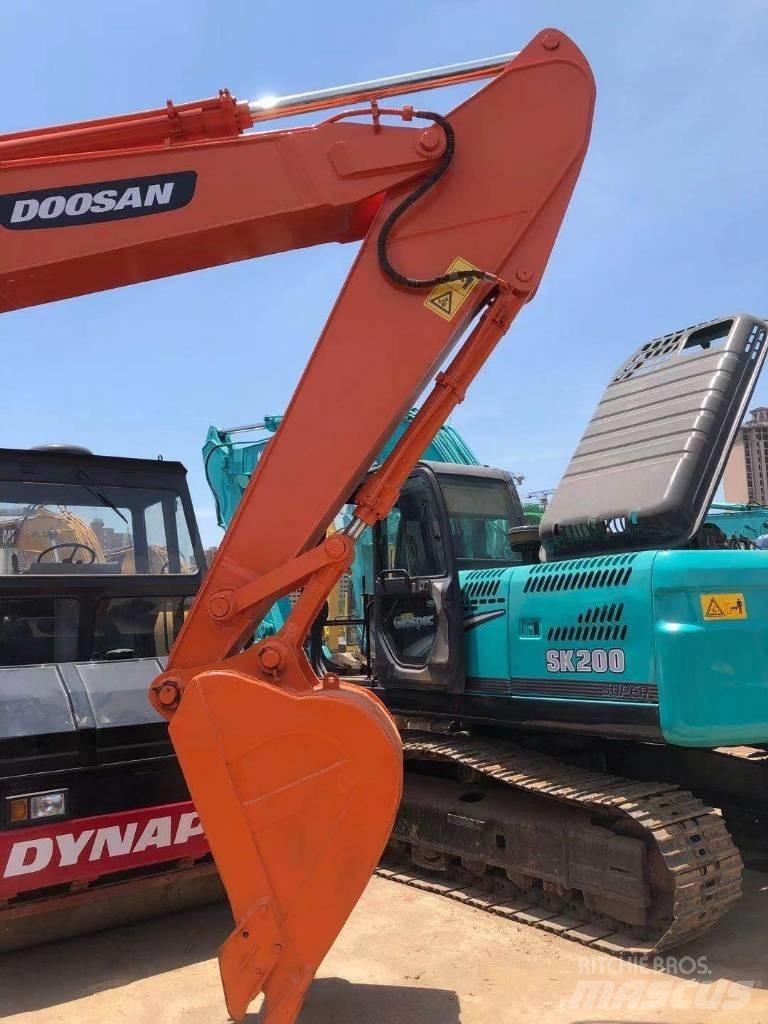 Doosan DH220LC-7 Bagri goseničarji