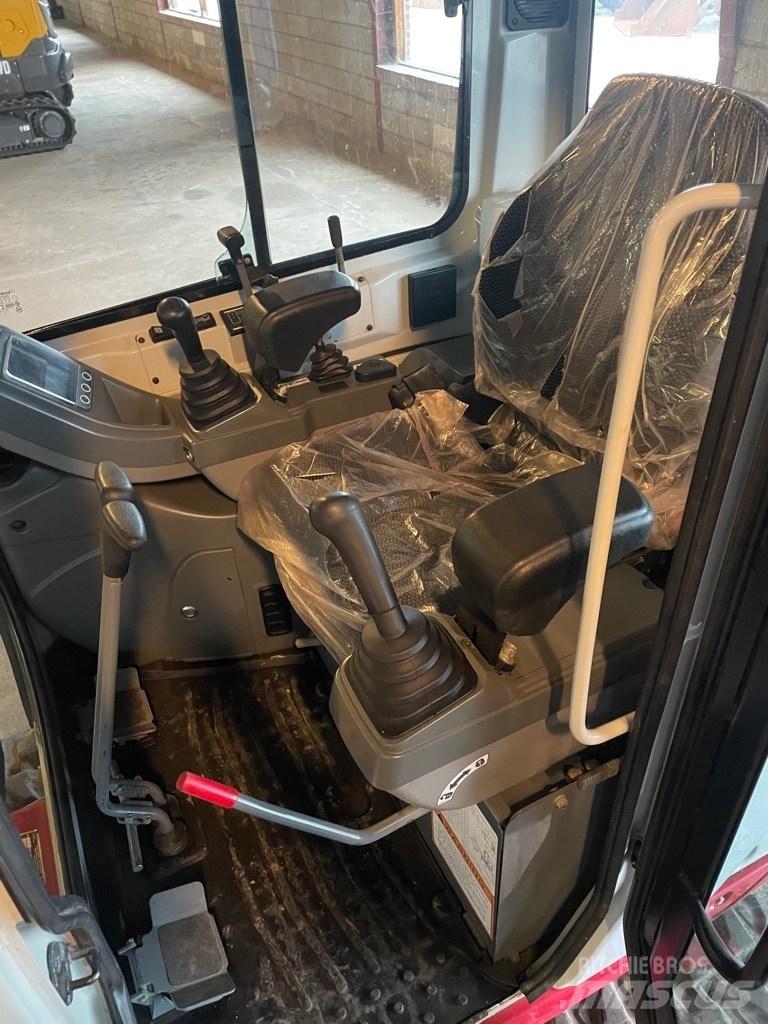 Takeuchi TB216 Mini bagri <7t