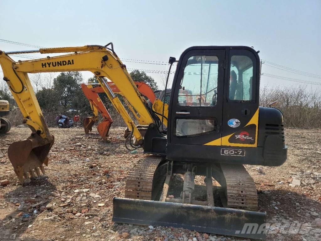 Hyundai R60-7 Mini bagri <7t
