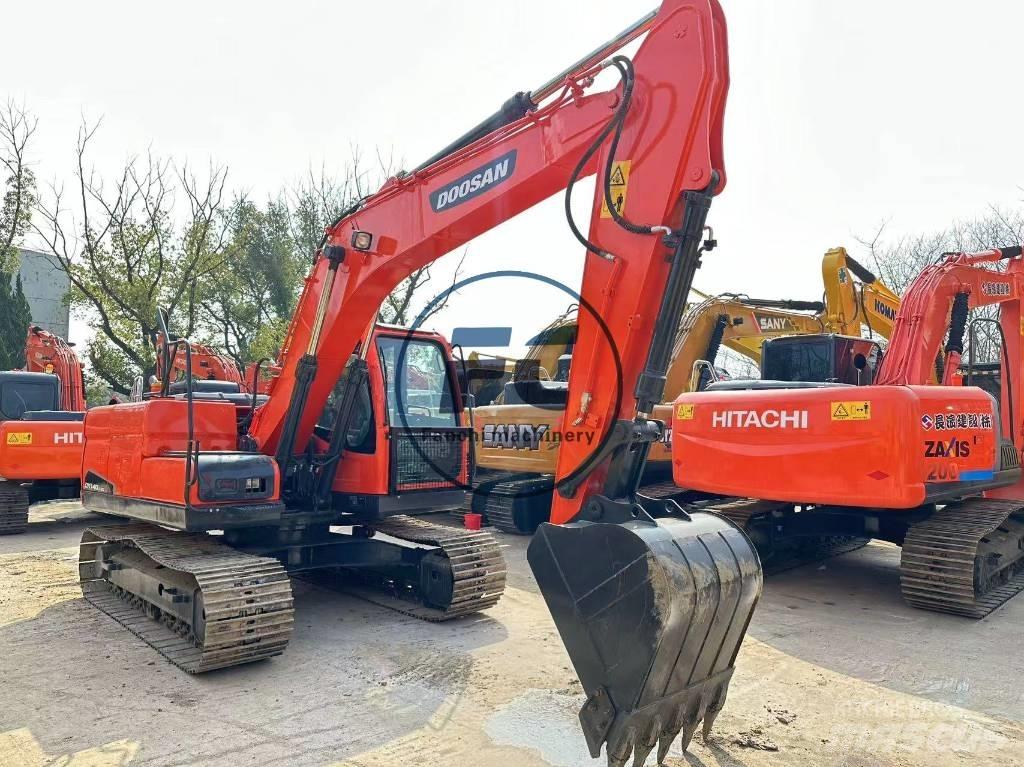 Doosan DX 140 Bagri goseničarji