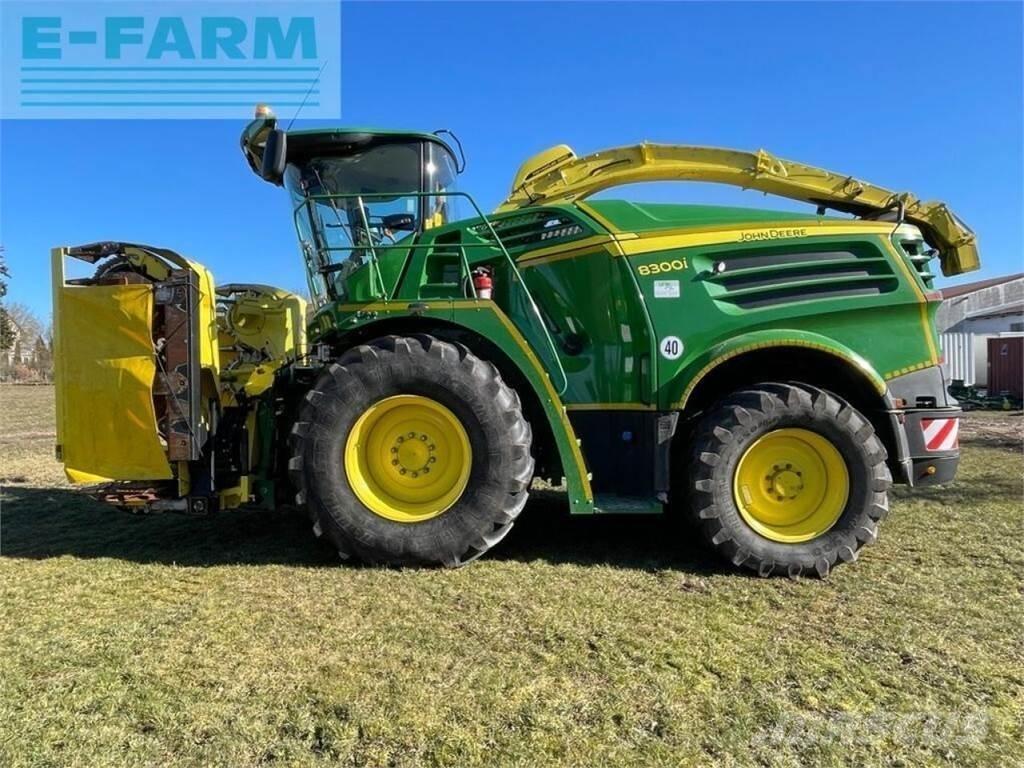 John Deere 8300 Stroji za krmo na lastni pogon