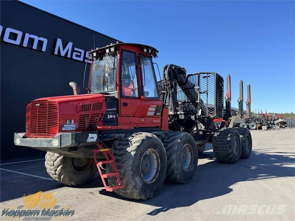 Komatsu 895 Forwarderji