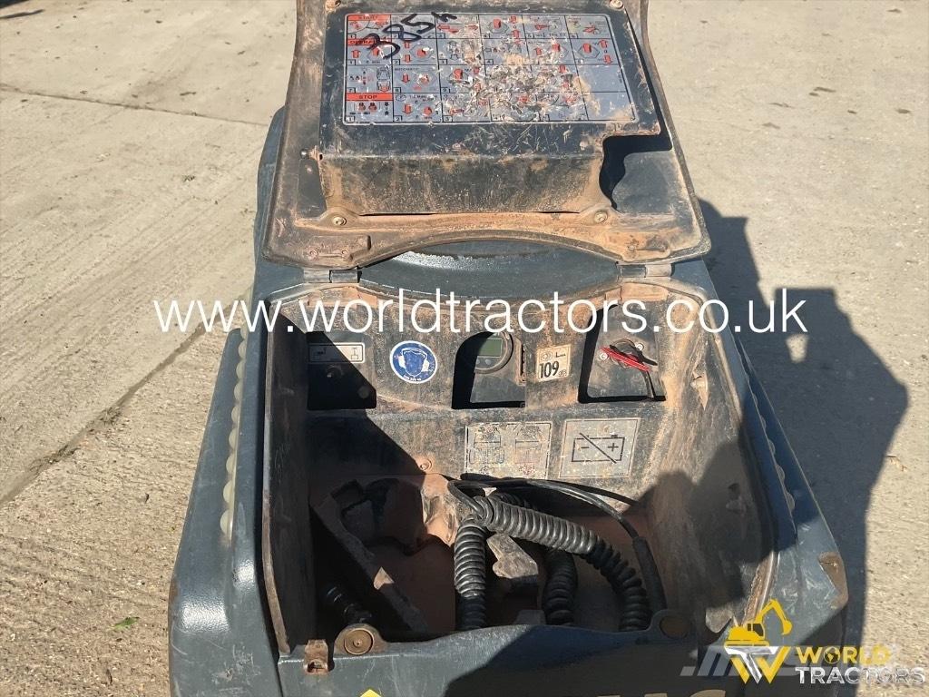 Bomag BMP 8500 Vibro plošče