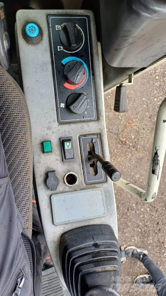 Volvo EW 140 Bagri na kolesih